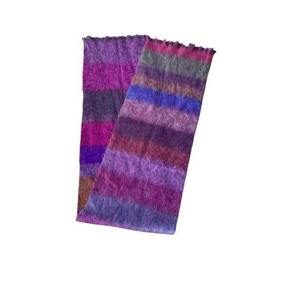 POKOLOKO Seemless, Multicoloured Soft (Alpaca blend?) Scarf - Picture 6 of 7